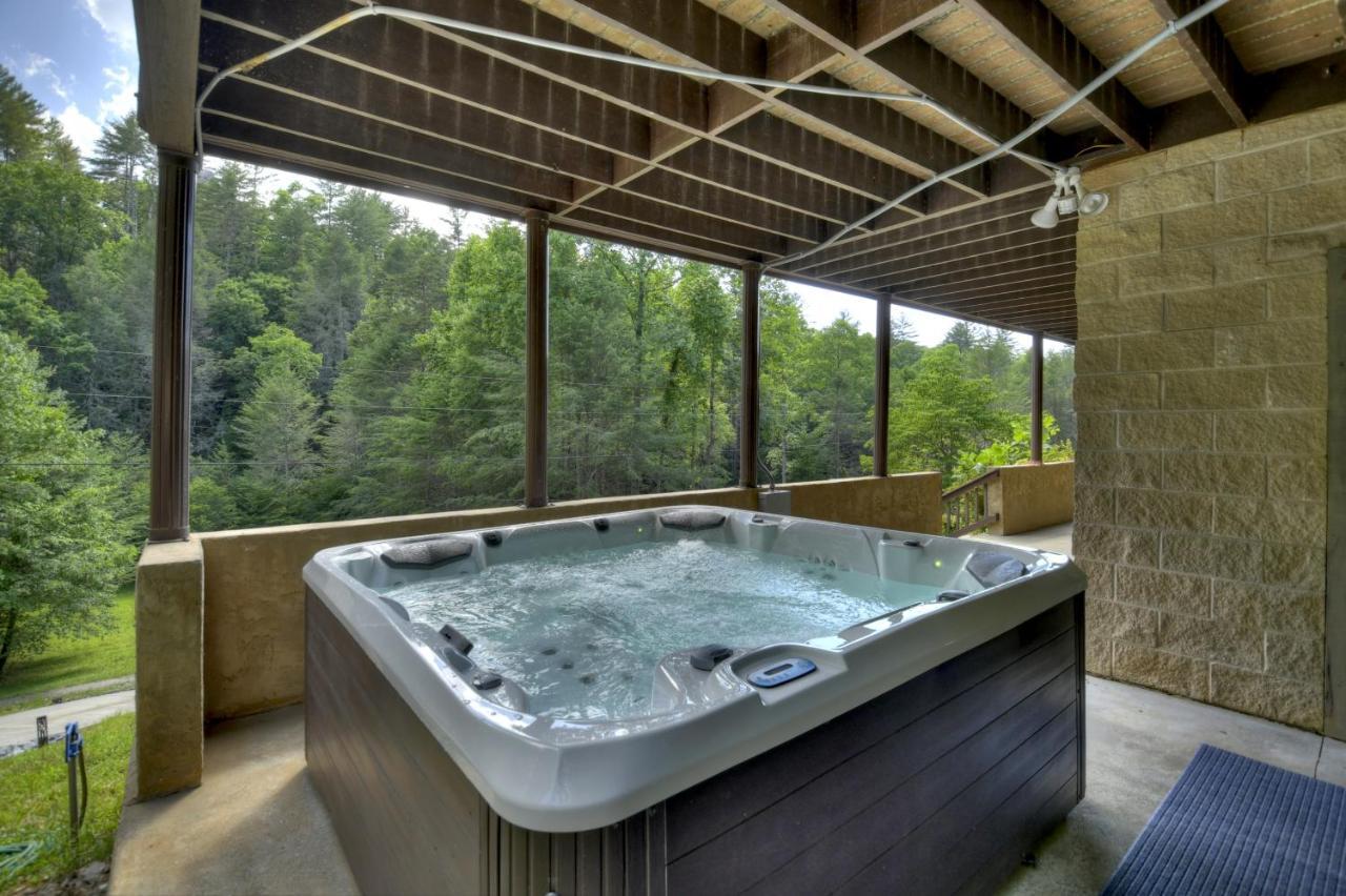 The Chariot - Creek Front With Hottub, Fire Pits, Billiards, Ev Charger - Sandalwood Stays Blue Ridge Luaran gambar