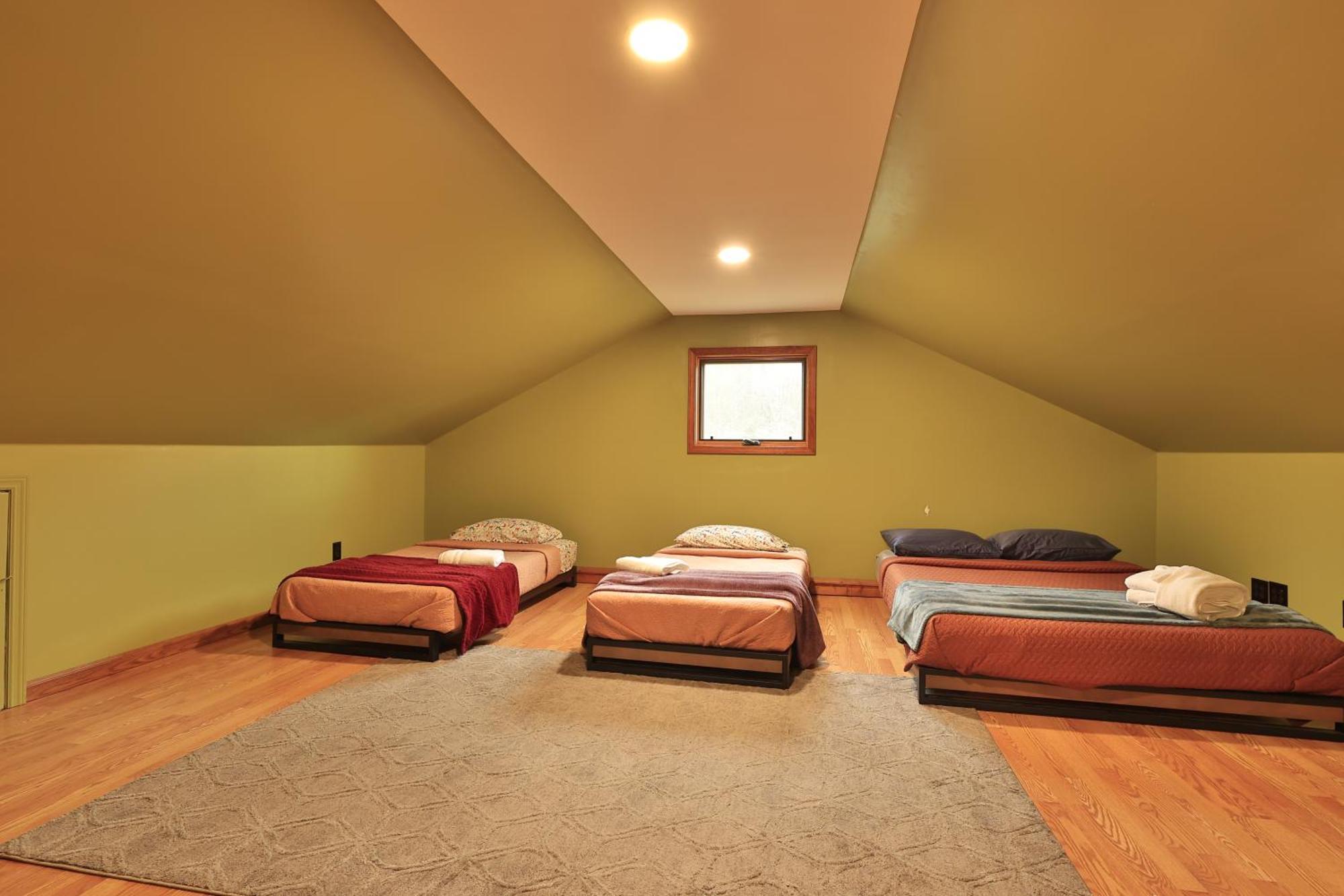 The Chariot - Creek Front With Hottub, Fire Pits, Billiards, Ev Charger - Sandalwood Stays Blue Ridge Luaran gambar